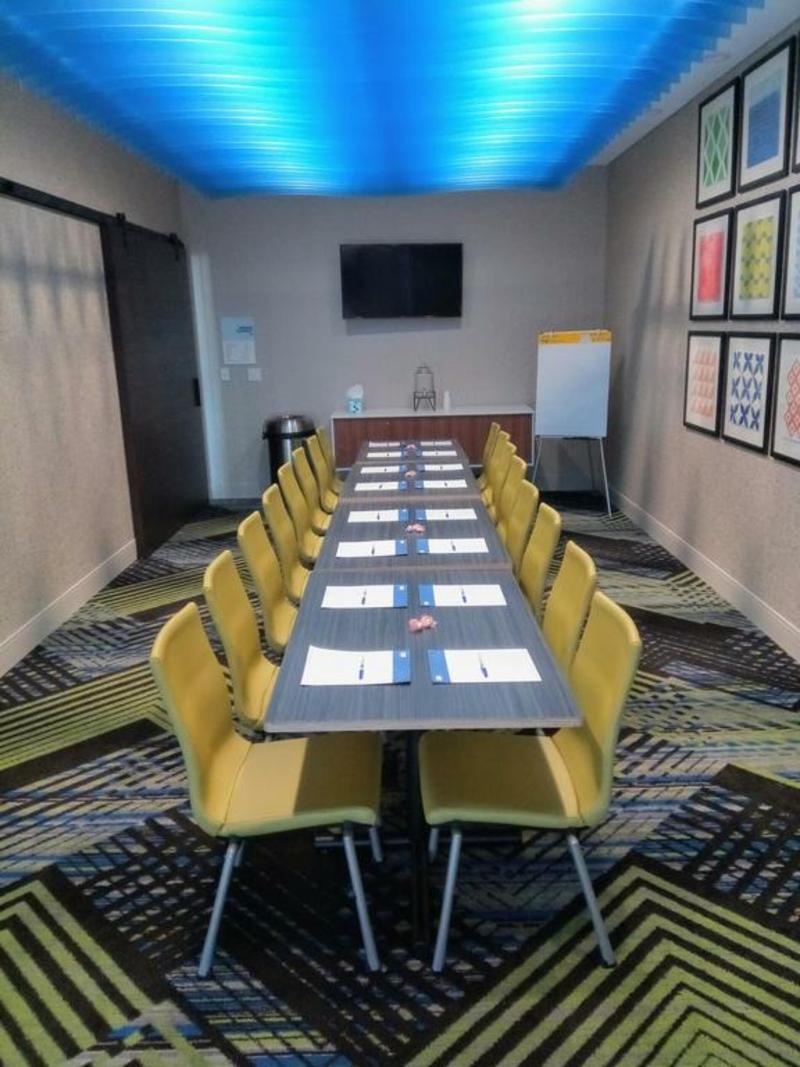 Holiday Inn Express & Suites - Dallas Nw Hwy - Love Field By Ihg Exterior foto
